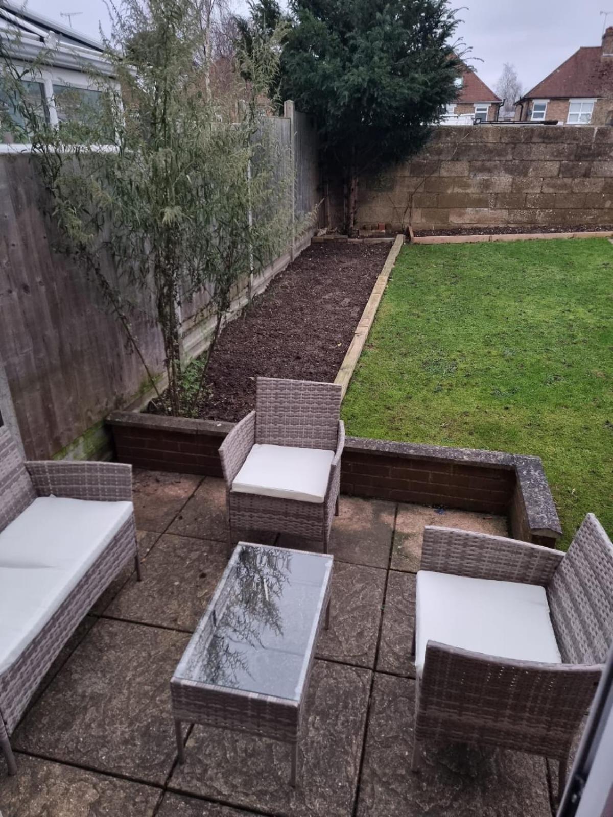 Lush House Close To Ashford Town Centre With Driveway Bagian luar foto